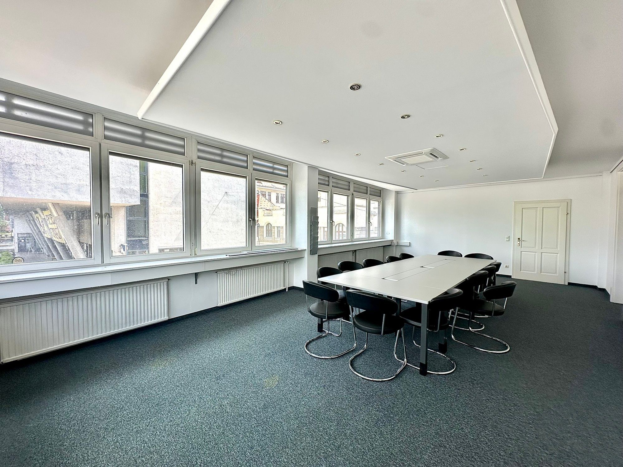 Möblierte Bürofläche im 13. Bezirk - Mehr