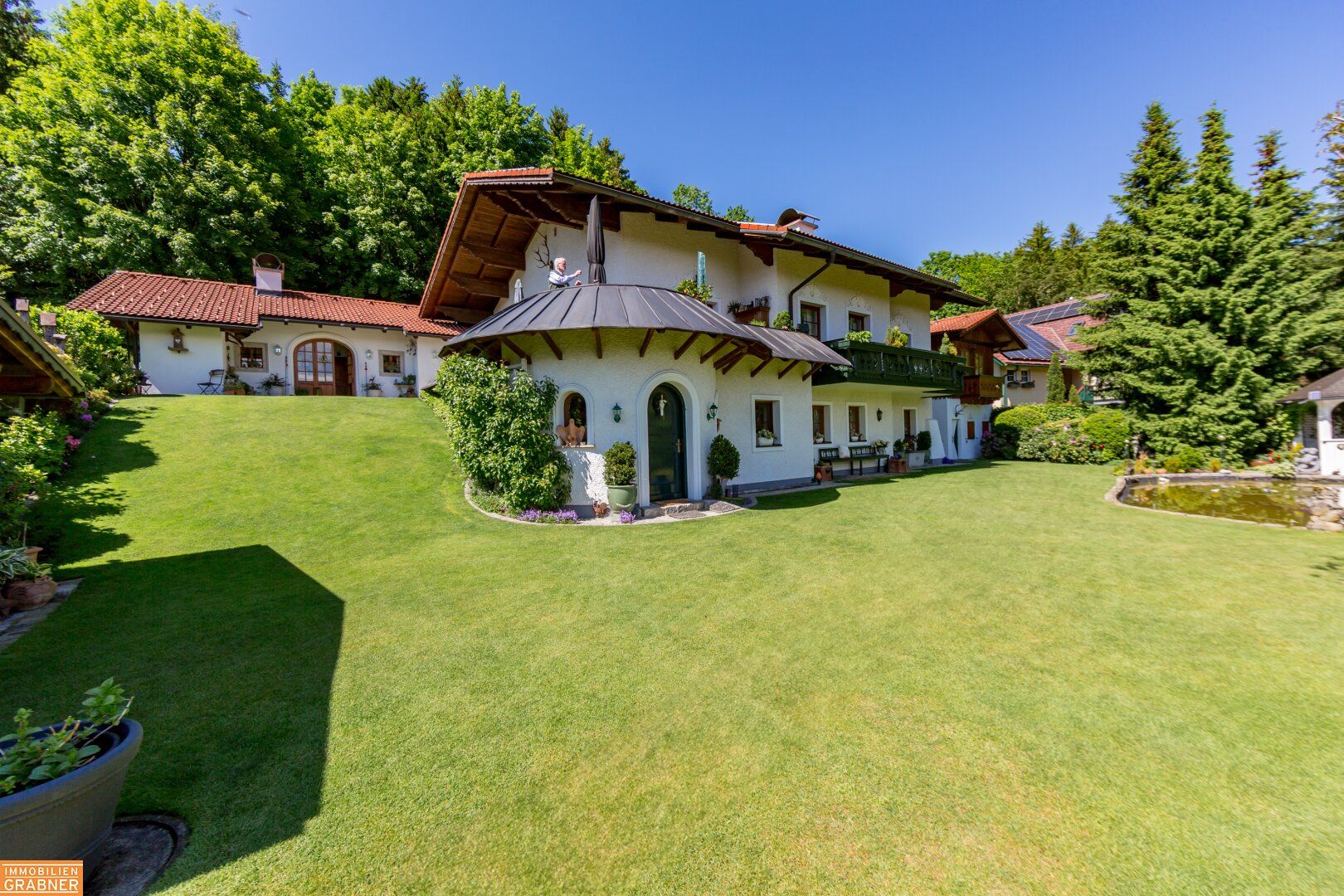 Einzigartiger Landsitz mit Hallenbad im idyllischen Almtal - Handwerk, Geschichte und Nachhaltigkeit in perfekter Harmonie