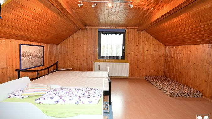 Schlafzimmer DG