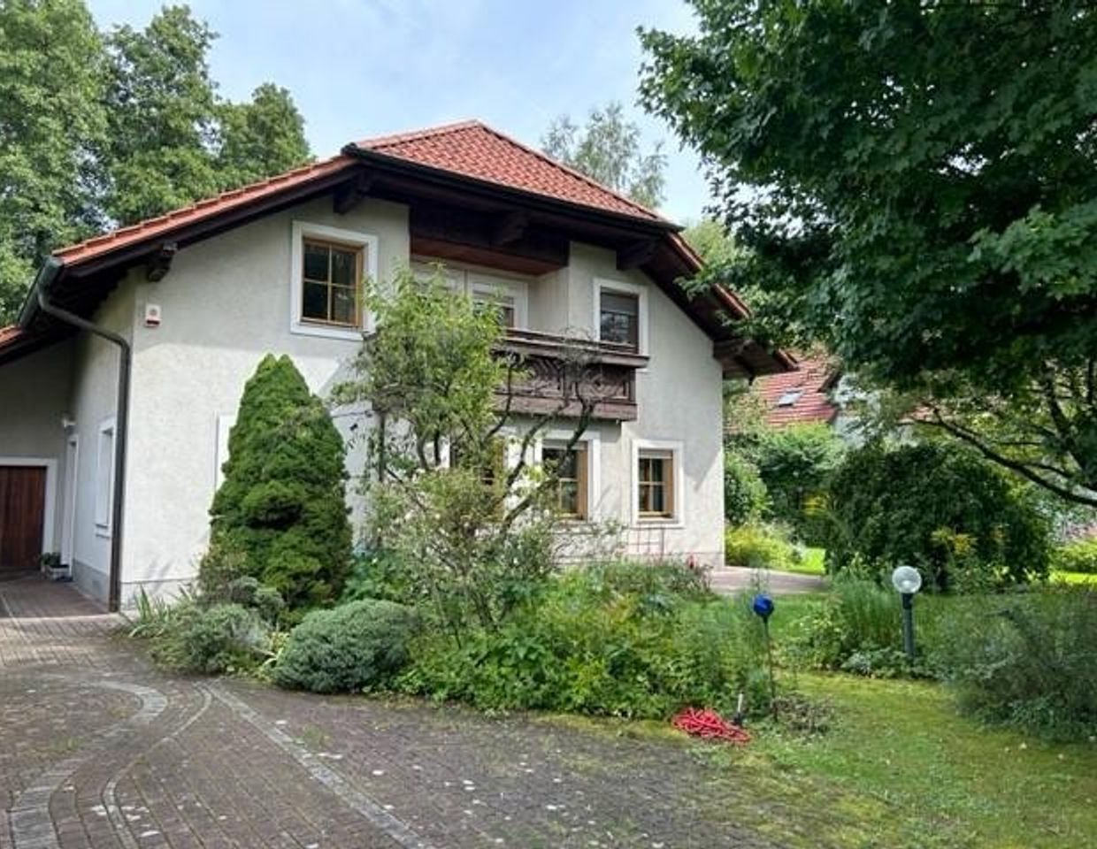 Leonding am Erlbach Haus mit 2 Wohneinheiten. - auch als GRUNDSSTÜCK denkbar