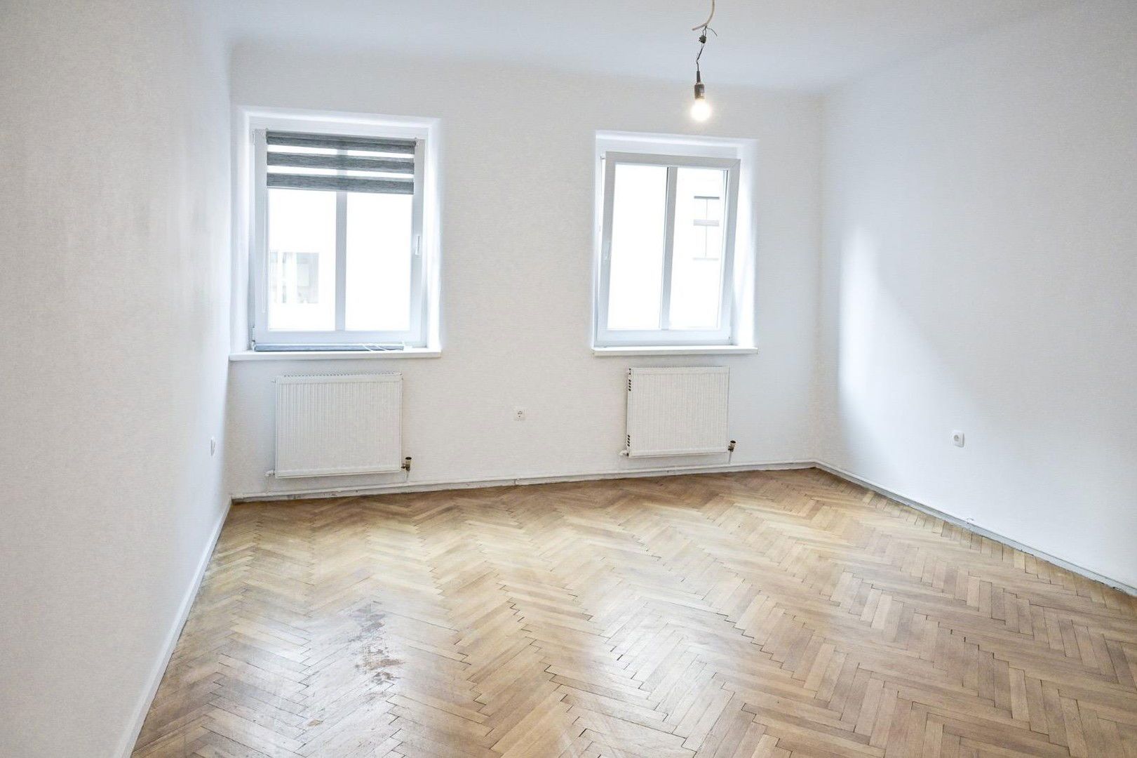 Sanierte 3 Zimmerwohnung mit sehr guter Öffi-Anbindung (WG tauglich)