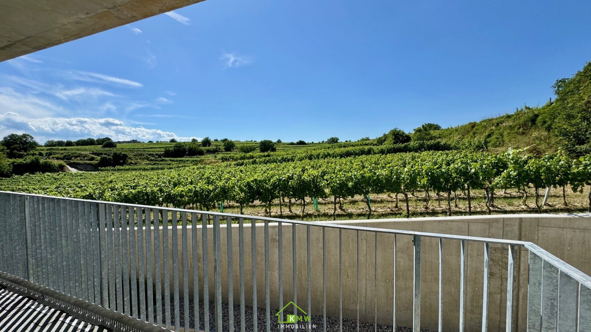 Aussichtslage Top 8: Weingartenblick - 3 Zimmer Eigentumswohnung mit Terrasse