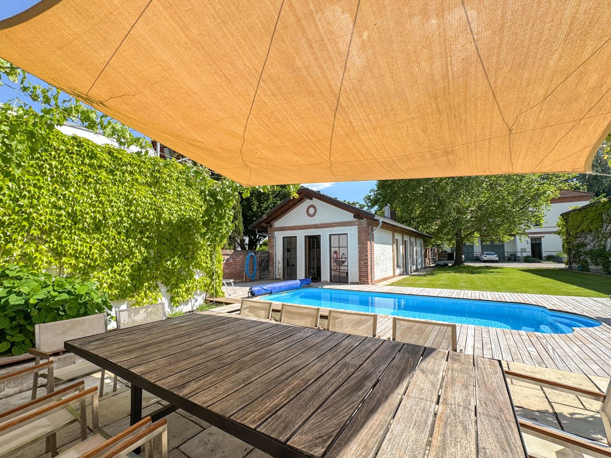 Traumhafte Loftwohnung mit Eigengarten, Pool und Sauna