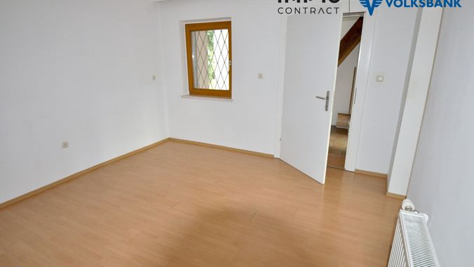 2. Schlafzimmer 1. Haus mit Ausgang in den uneinsehbaren Garten