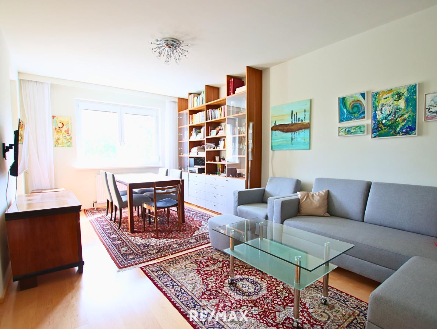 WOHNEN MIT STIL! Hochwertig eingerichtete 2 Zimmer Wohnung am Stadtrand von Baden