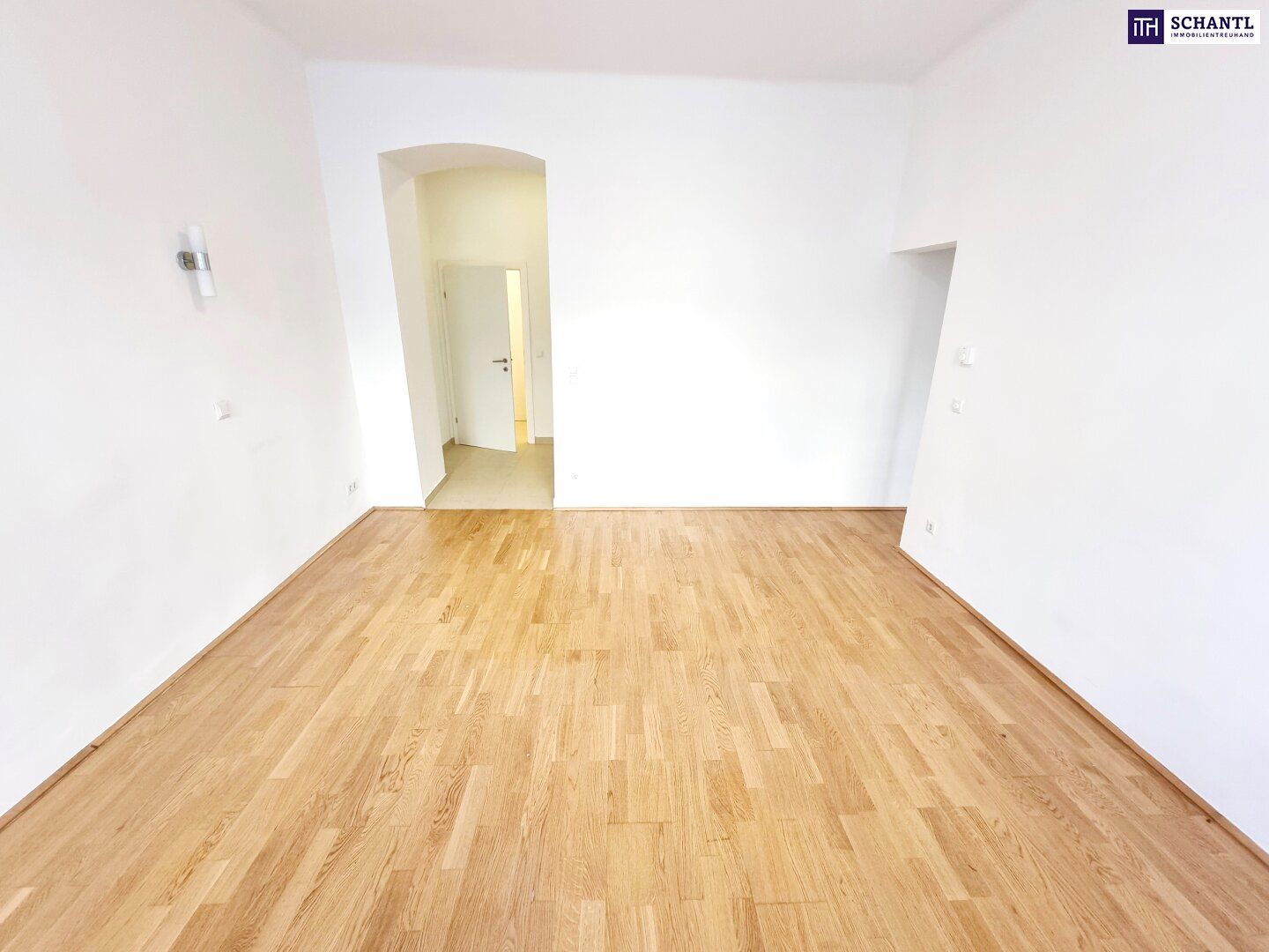 Frühjahrsaktion! Entzückende Altbauwohnung in der schönen Hasnerstraße! Tolle Raumaufteilung + Perfekte Infrastruktur und Anbindung + Ruhige Fahrradstraße! Jetzt zugreifen!