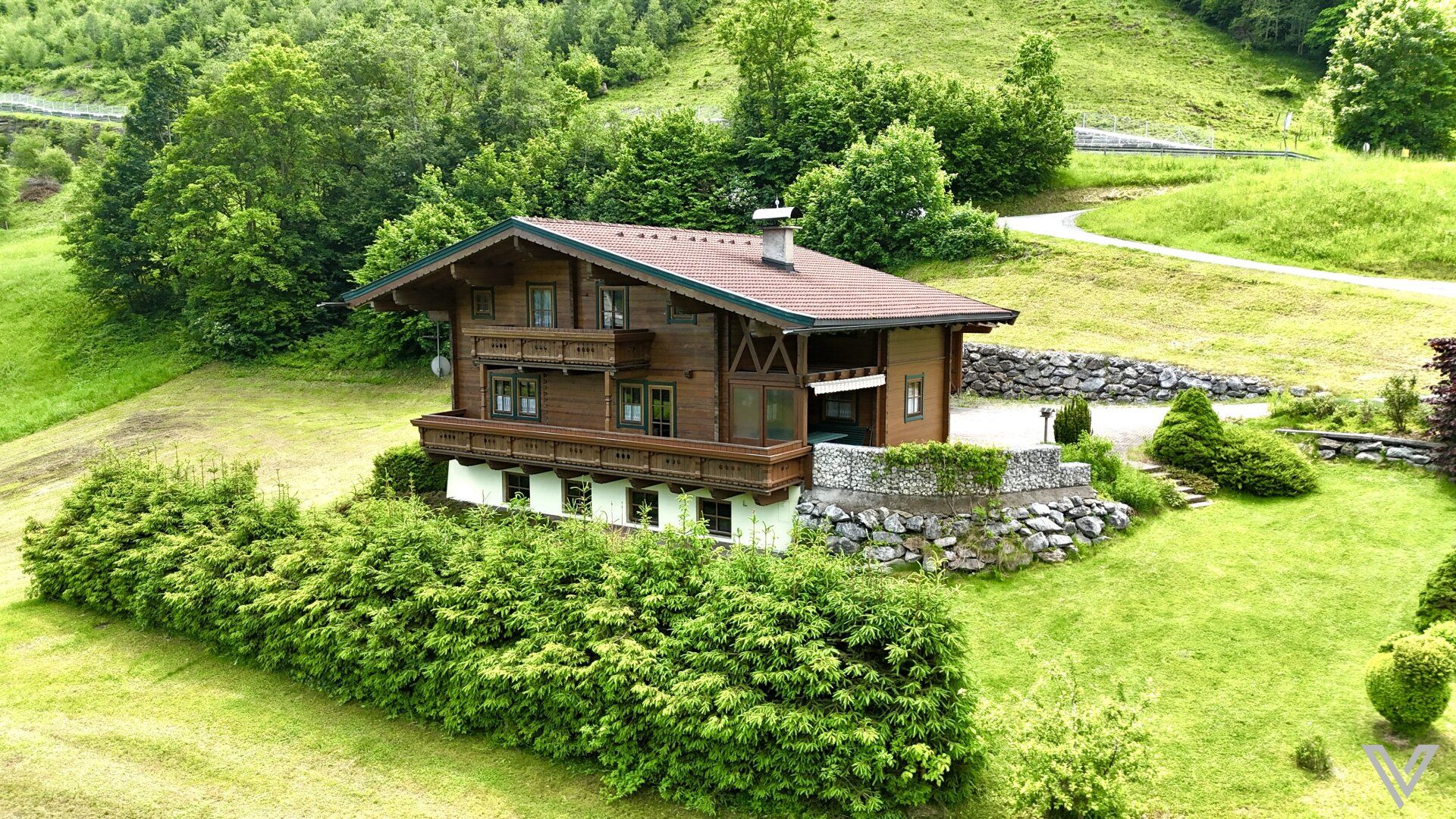 Wohnhaus mit großem Grundstück in absoluter Ruhelage von Taxenbach