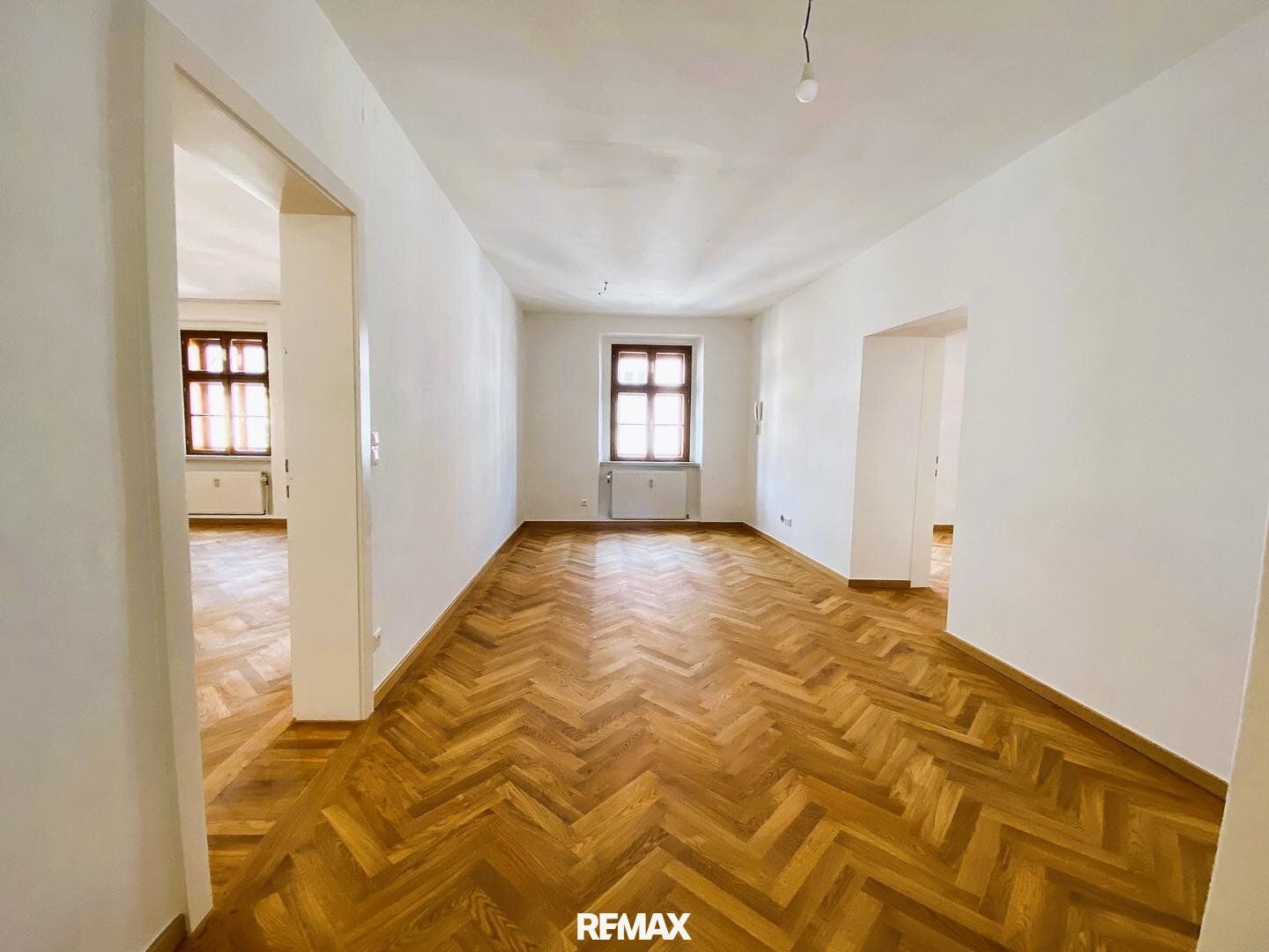 Großzügige Bürofläche im Altbau in der Fußgängerzone! - Ansicht 2