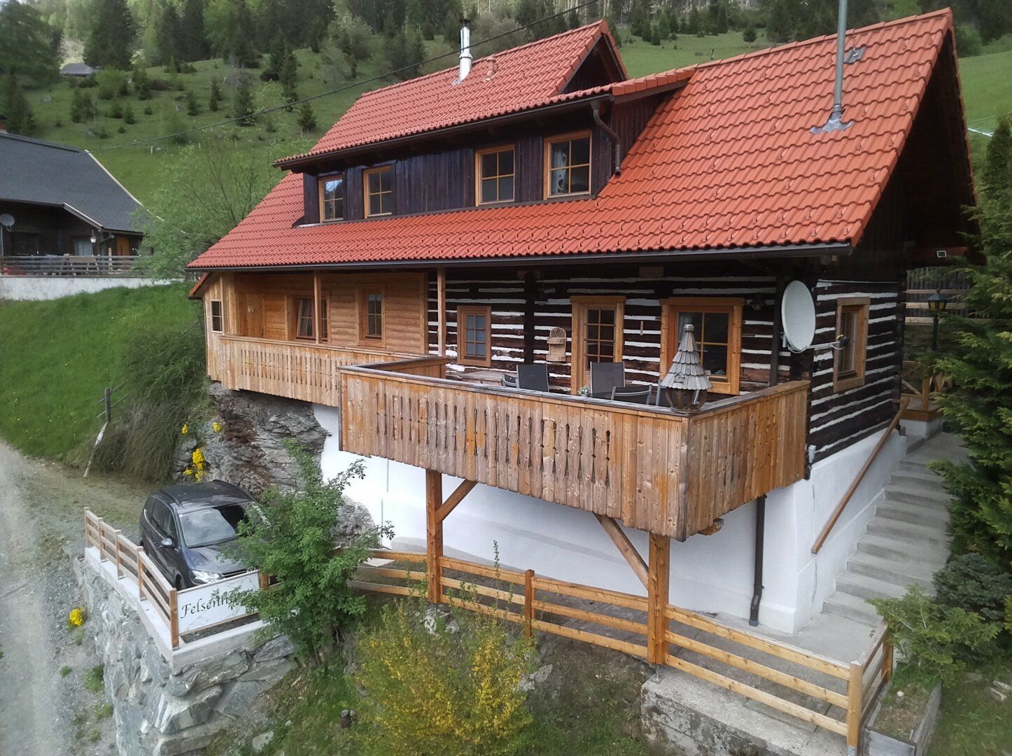 CHALET FÜR 7 - 8 PERSONEN IN KÄRNTEN MIT UNVERBUNDENER AUSSICHT In der Nähe der Ski- und Wandergebiete Bad Kleinkirchheim & Turracher Höhe!