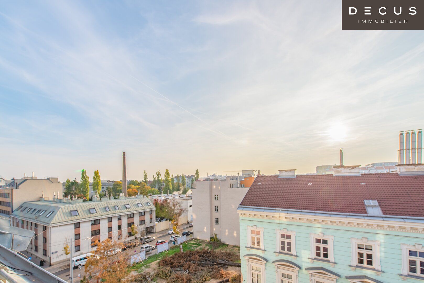 | DACHGESCHOSS-WOHNUNG | TIEFGARAGENSTELLPLATZ INKLUDIERT | MAISONETTE | IDEALE VERKEHRSANBINDUNG | U3 ENKPLATZ