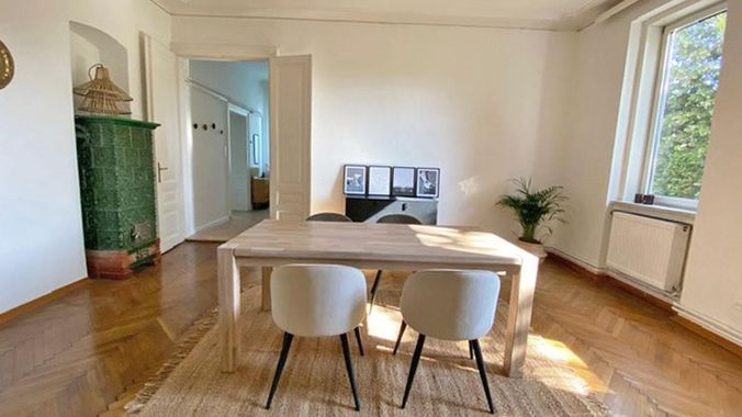 ostseitiges Zimmer
