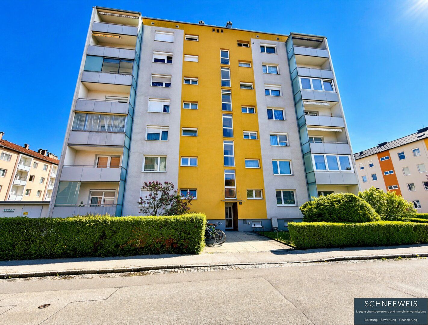 TRAUN | ST.MARTIN: Vollständig möblierte 3-Zimmer-Wohnung mit kleinem Balkon in Trauner Bestlage! - Ansicht 2