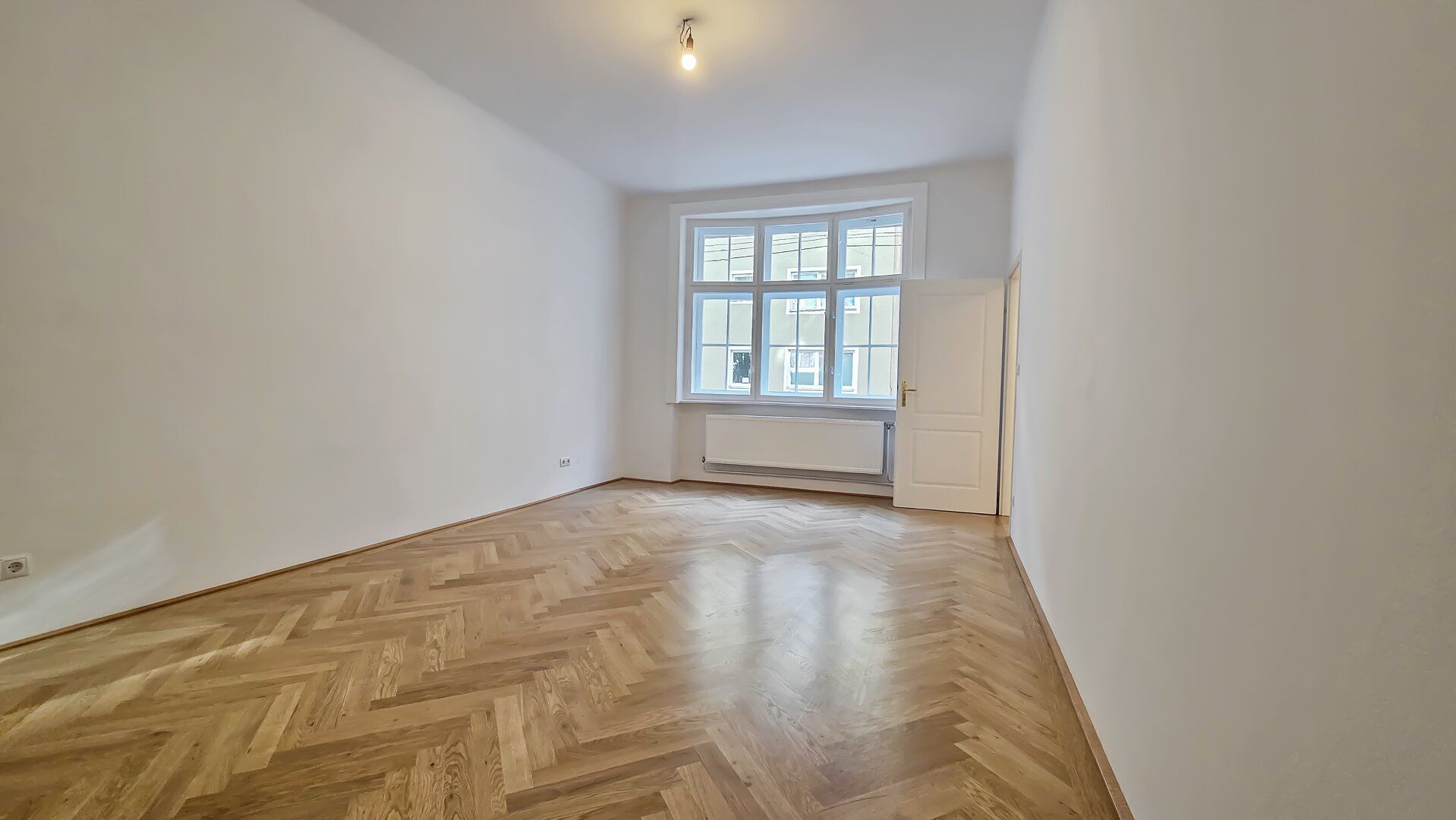 Generalsaniertes Altbaubüro auf 3 Etagen in 1070 Wien mit Terrassenfläche - Ansicht 5
