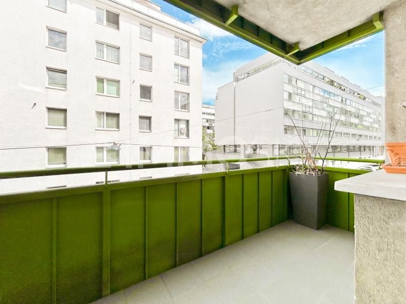 Summerfeeling - Großer Balkon und Klimaanlage!