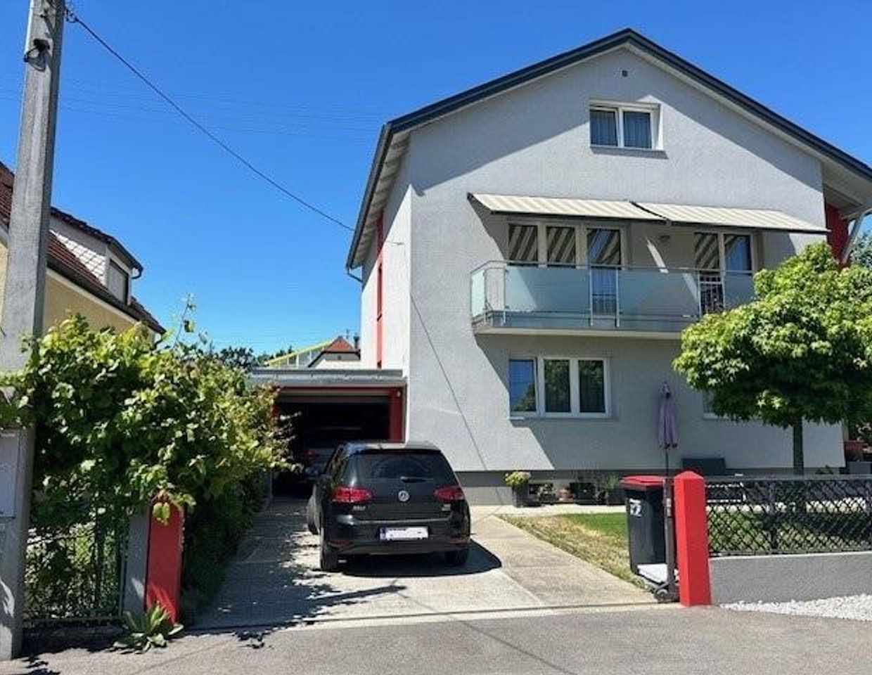 Mehrfamilienhaus mit 3 möglichen Wohneinheiten, sehr gepflegter Pool/Gartenbereich, , Doppelgarage, HWB 40 !!!!!