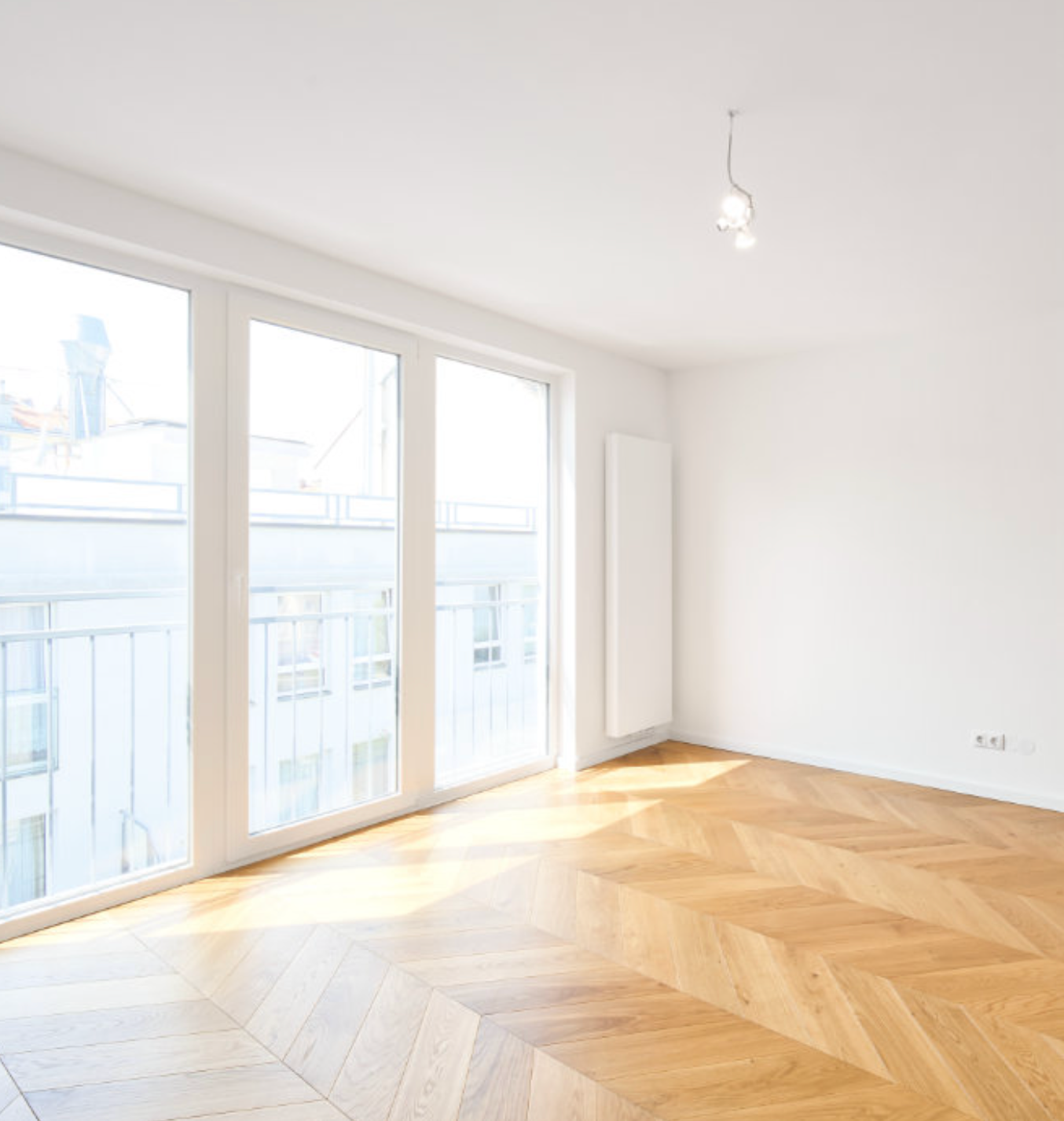 Privatvermietung: helle 3-Zimmer-Wohnung, frisch renovierter Erstbezug, inkl. Parkplatz