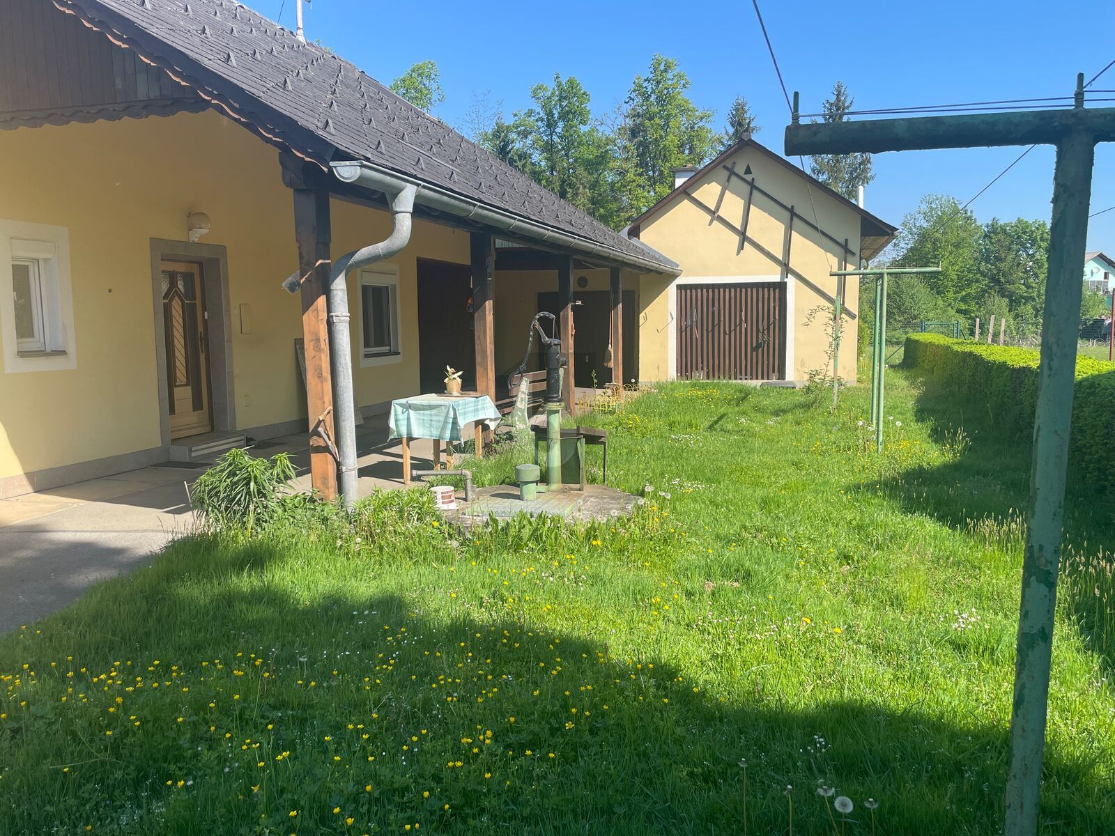 MIT ALTBESTAND IN RUHIGER LAGE