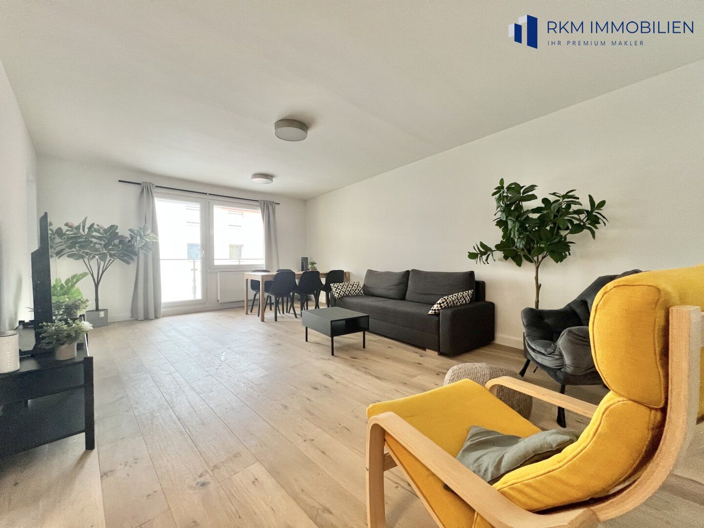 Exklusive 3-Zimmer-Wohnung mit Loggia in Ruhelage - ein Zuhause mit Stil und Herz