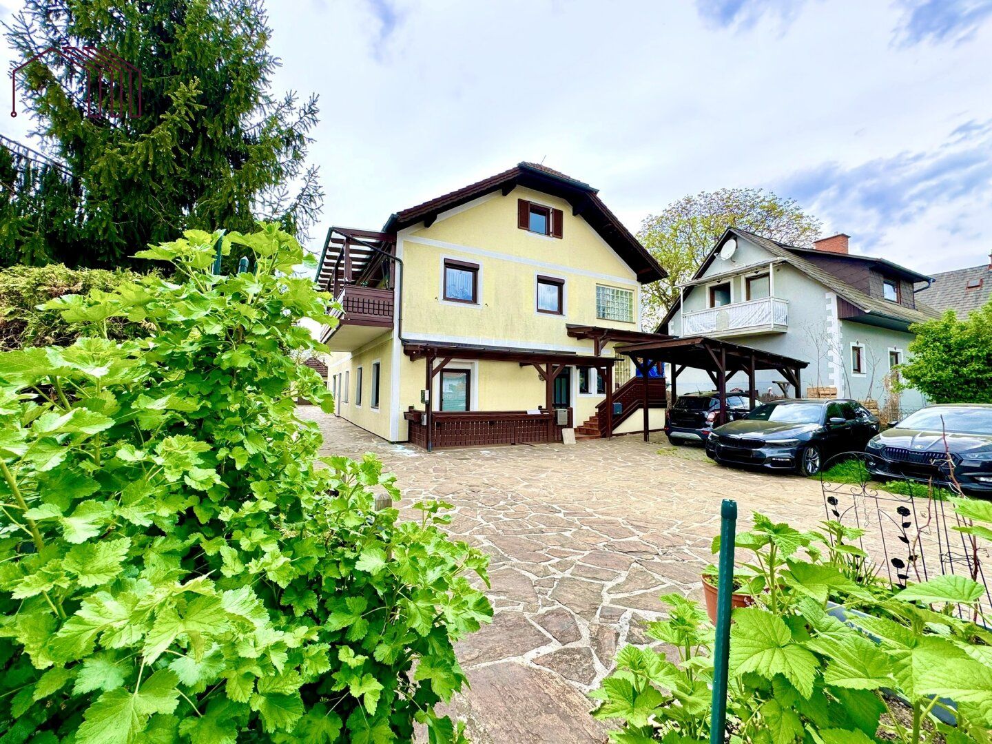 AB SOFORT VERFÜGBAR: Ruhige 2-Zimmer-Wohnung inklusive Parkplatz nähe Mur