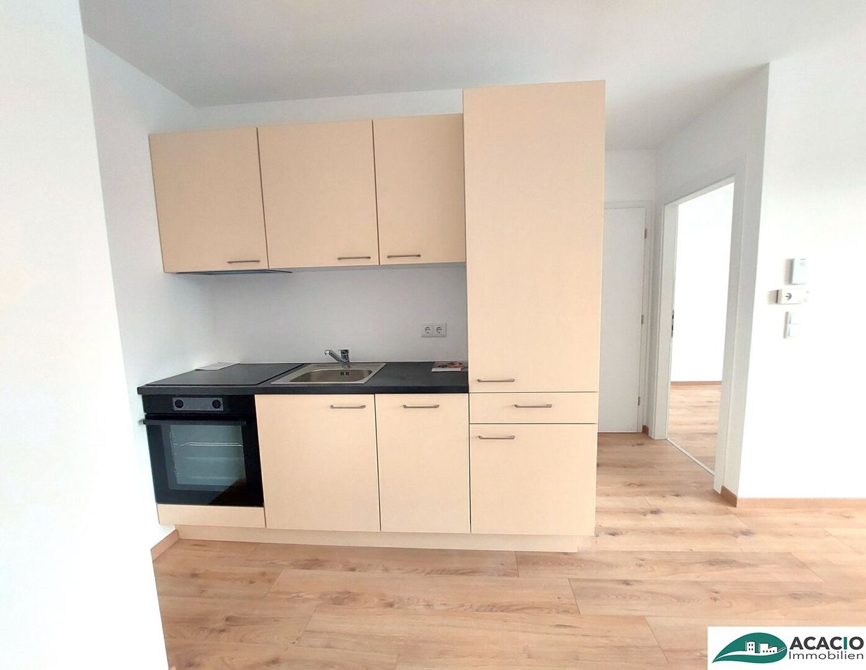 charmante 2-Zimmer-Neubauwohnung mit wunderschönem Ausblick zum Stadtzentrum Hollabrunn / bezugsfertig / zentral / energieeffizient / leistbar