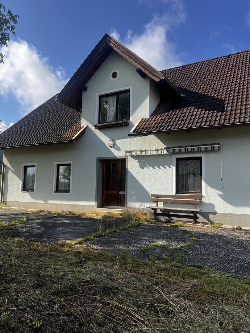 Traumhaftes Landhaus in Ragain: Sanierungsbedürftig mit 268m² für Ihre Ideen!