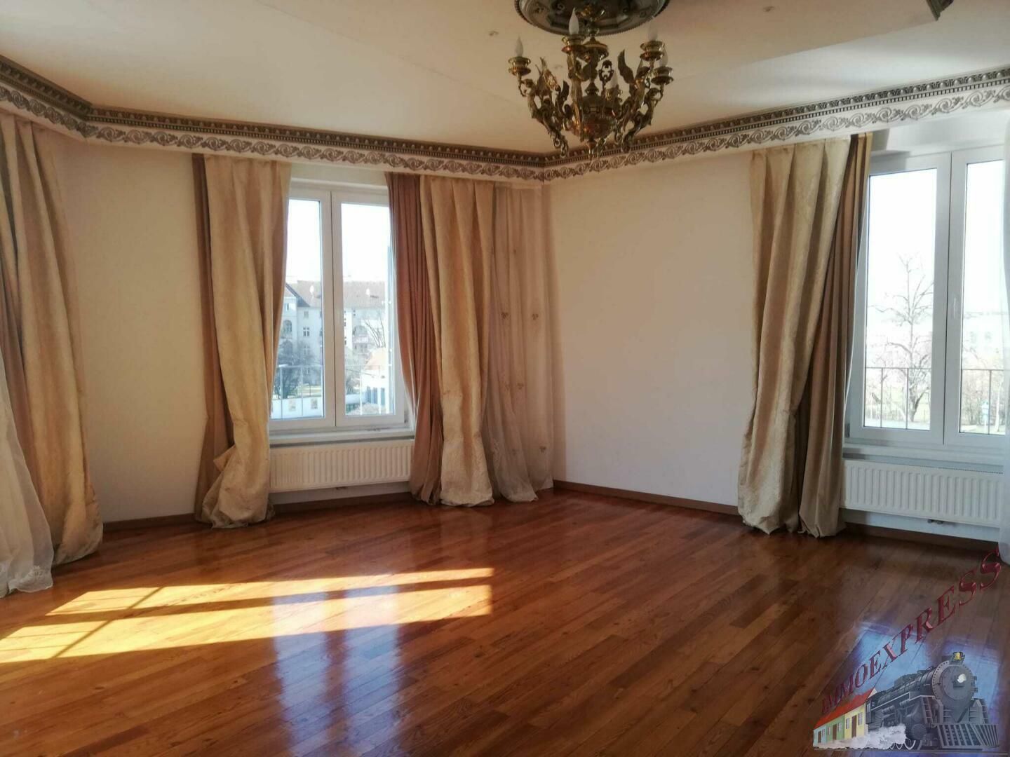 Tolle 2 Zimmer Wohnung mit kleinem Balkon (ca.2,5m²), ideal für ein Paar - auch als Anlageobjekt geeignet