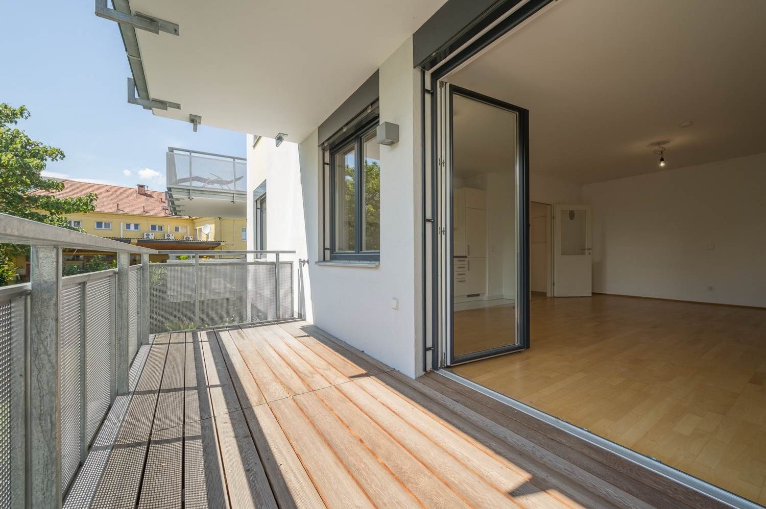 2-Zimmer-Balkonwohnung mit Grünblick in attraktiver Lage in Baden