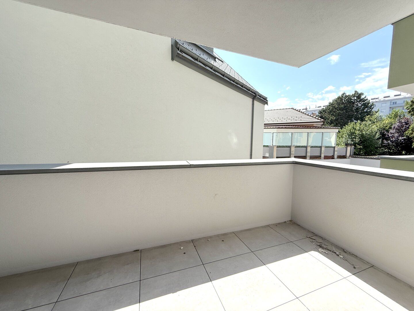 EHK 100 | Uneinsichtige 3 Zimmer Balkonwohnung in Hofruhelage