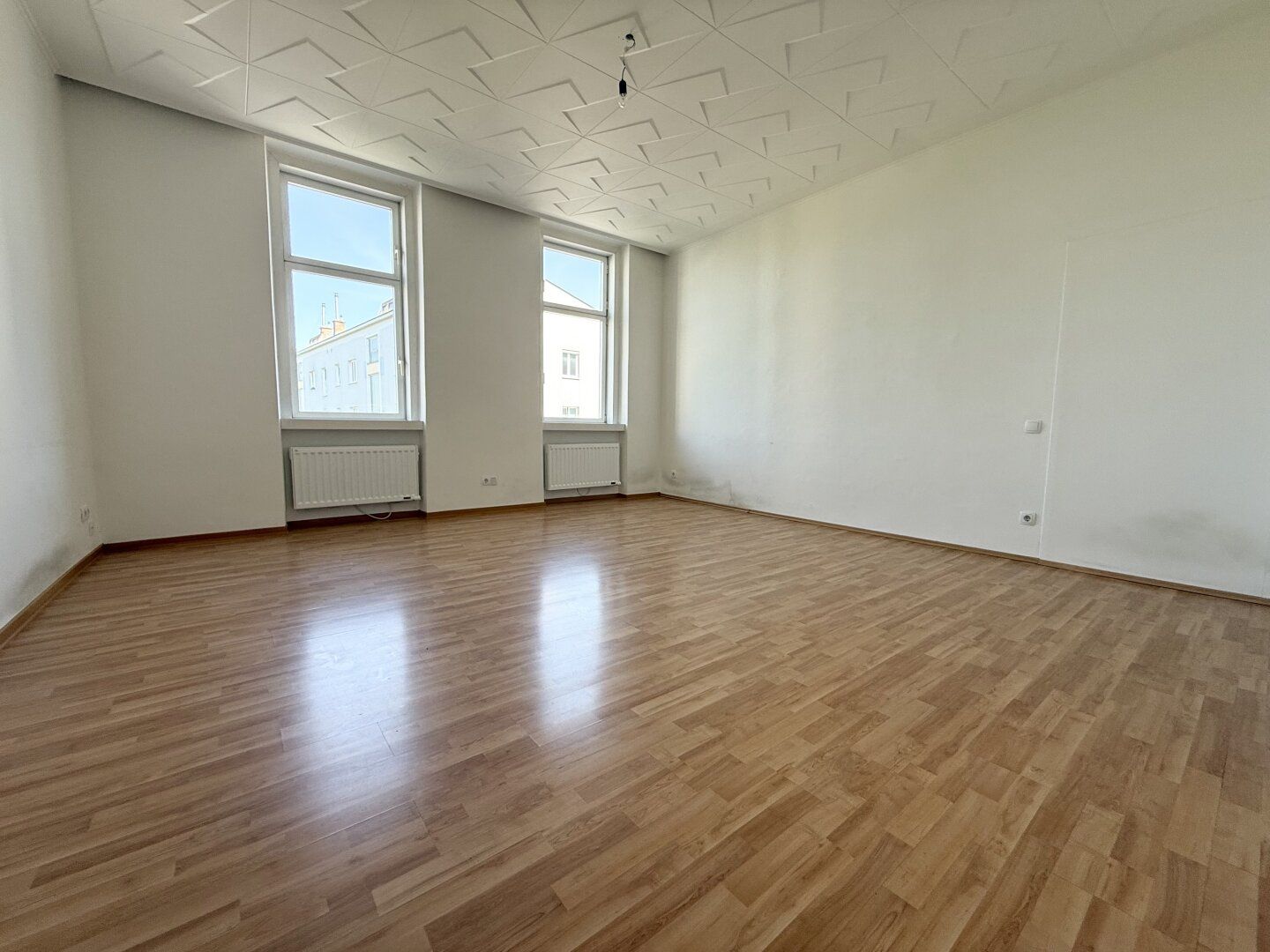 1 Zimmer Wohnung in 1120 bei U4 und U6 Stadion zu vermieten!