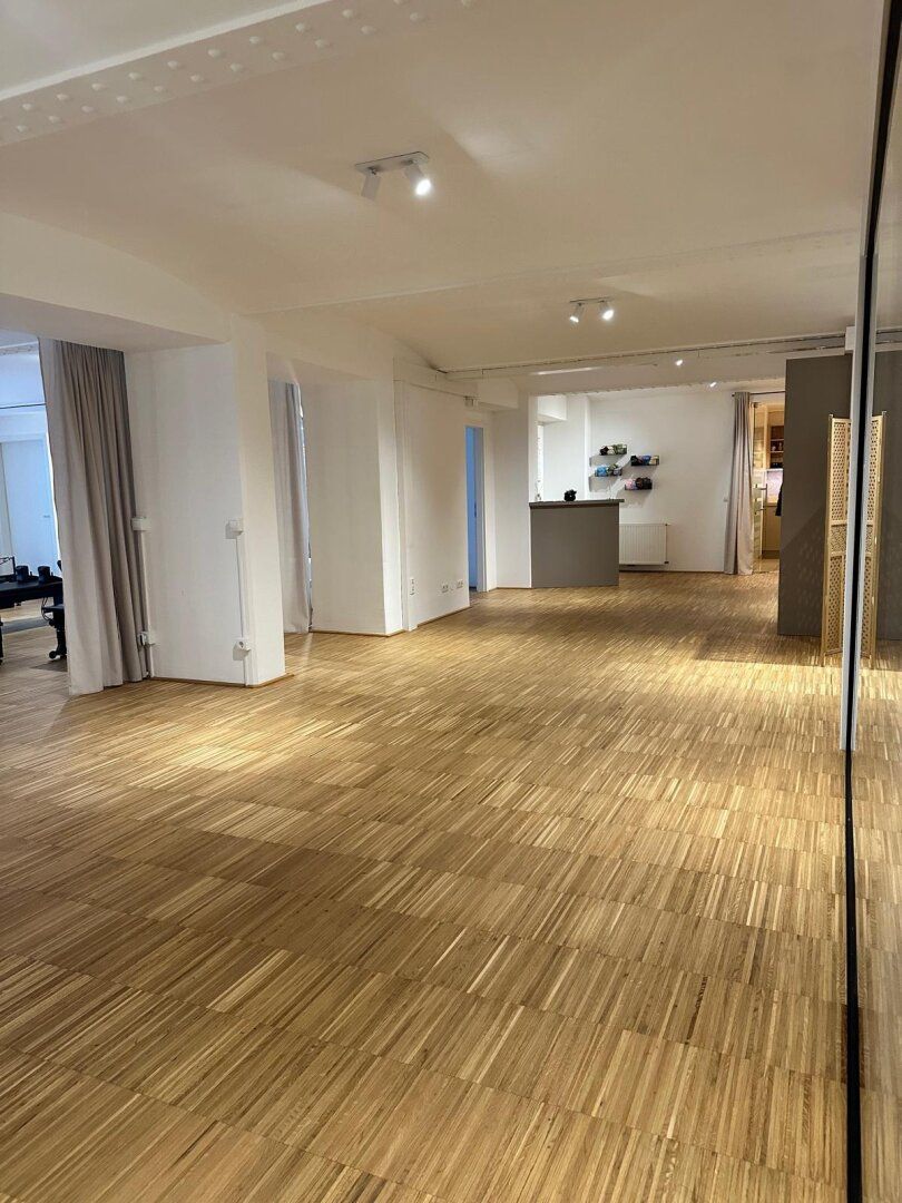 Modernes Loft-Büro 177m² mit Terrasse, Klimaanlage & U-Bahn Nähe im 1. Bezirk Wien! - Mehr