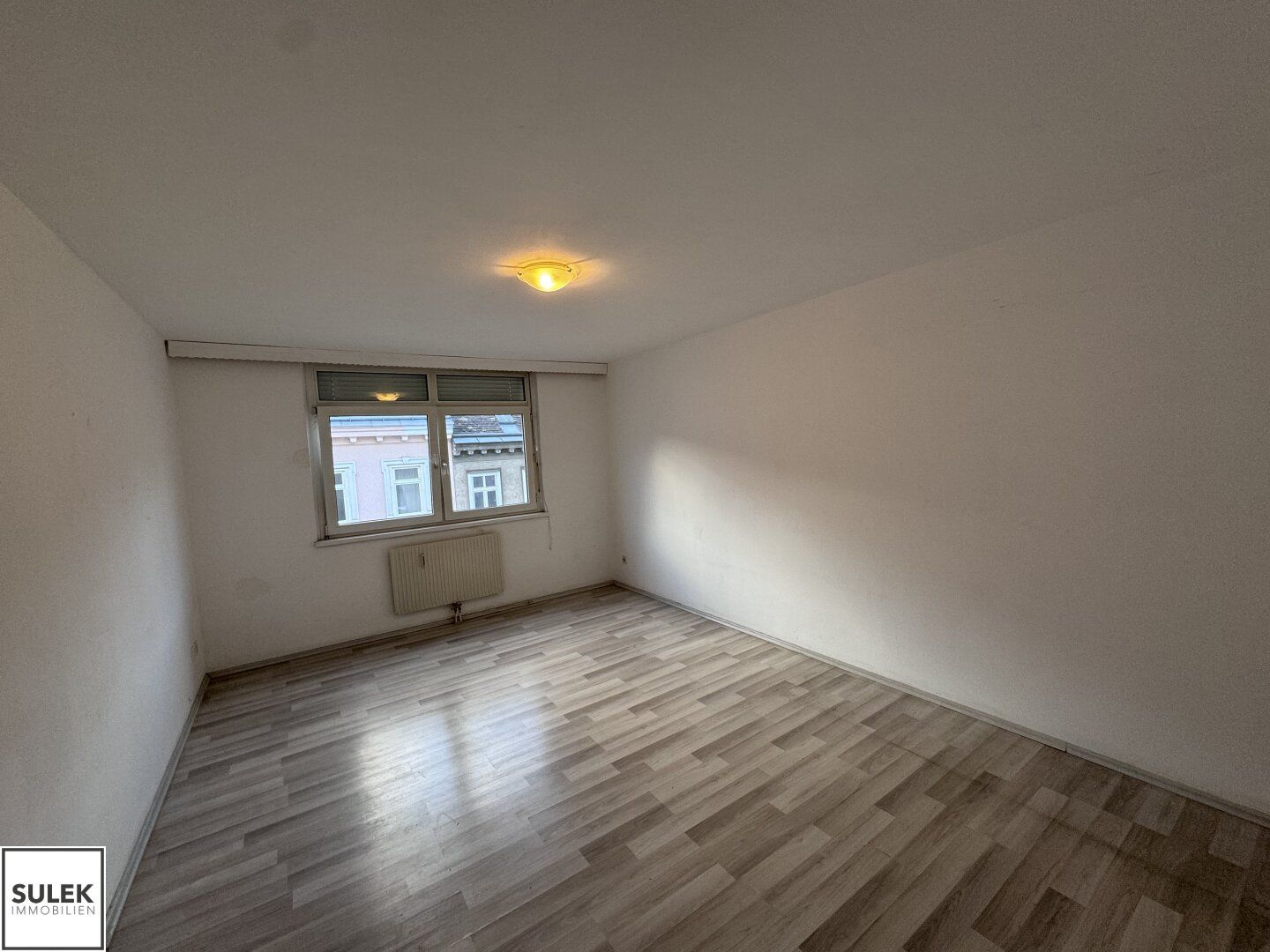 Studentenhit: 2-Zimmer Wohnung mit KFZ-Stellplatz und perfekter Infrastruktur - Nähe Spittelau / Nußdorferstraße U6