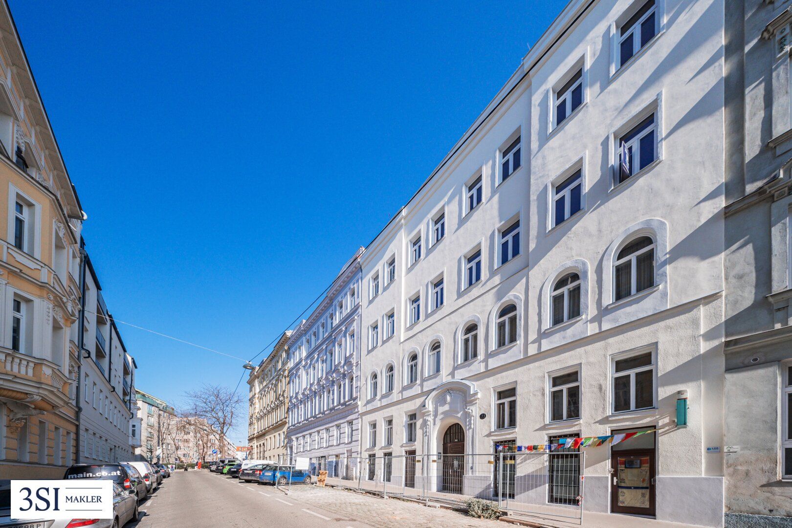 Teilsanierter Altbauhit mit potentieller Freifläche - 2-Zimmer-Wohnung in Top-Lage des 15. Bezirks