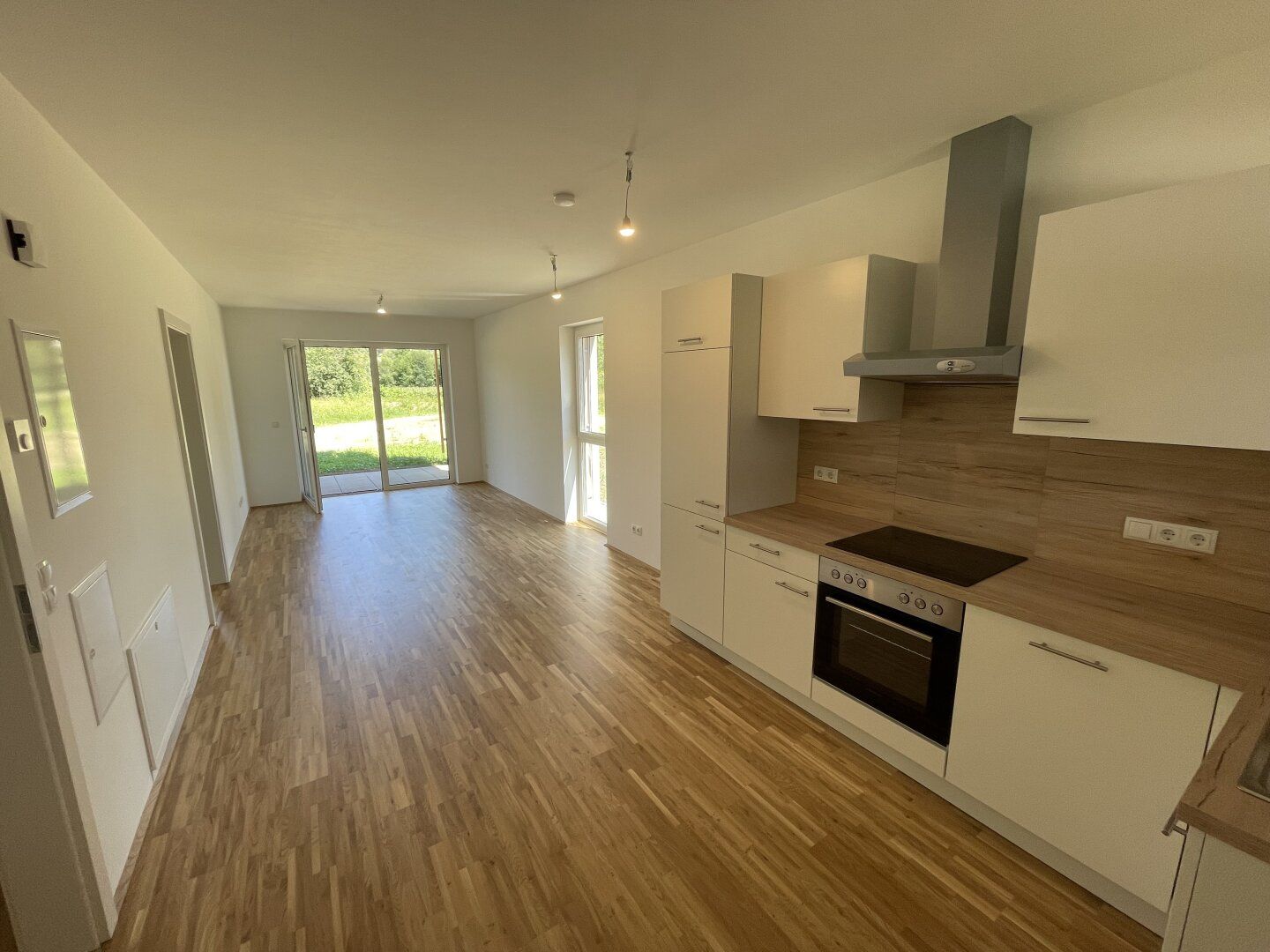 Moderne Erdgeschosswohnung in Heiligenkreuz: Erstbezug mit Terrasse und Fußbodenheizung!