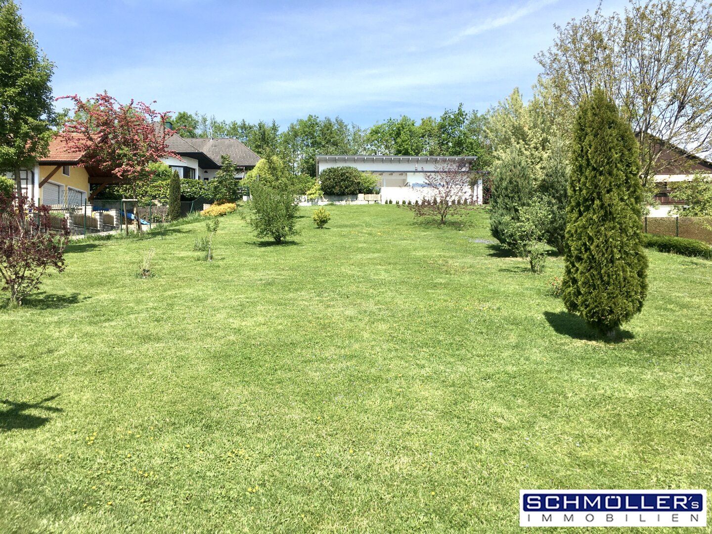 Wunderschönes Baugrundstück mit Baumbestand und Garage - Ansicht 3