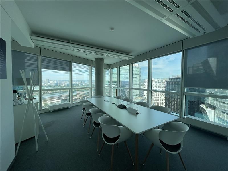 TECH GATE - Flexible Büroflächen im Turm - Mehr