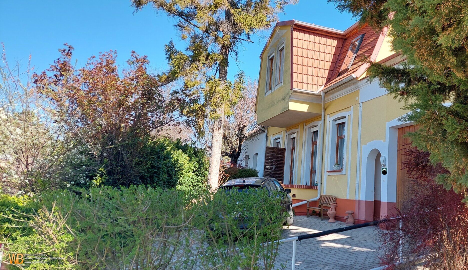 230m² Wohnfläche, 10 Zimmer, 3 Terrassen, Garten, NEUSIEDL MIT SEEBLICK