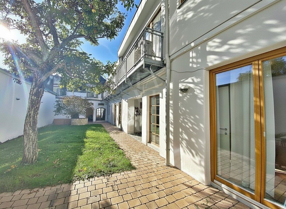 Haus, 550 m², Grundstück 700 m²
