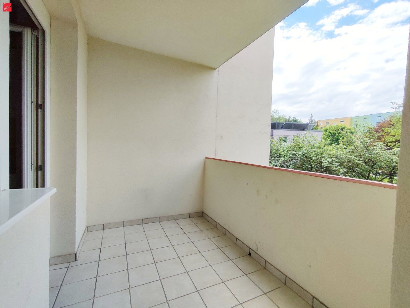 Sonniger Wohntraum mit Loggia und Blick ins Grüne