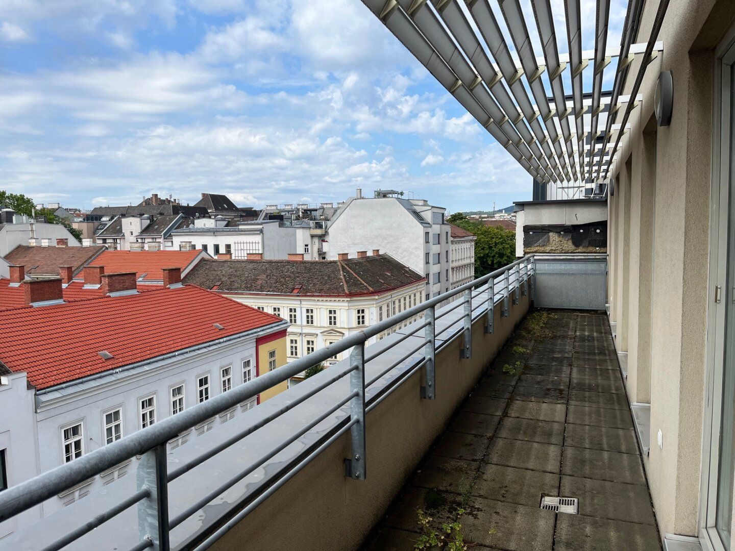Thaliastraße - 2 Zimmer DG-Wohnung mit 16,37m2 Terrasse