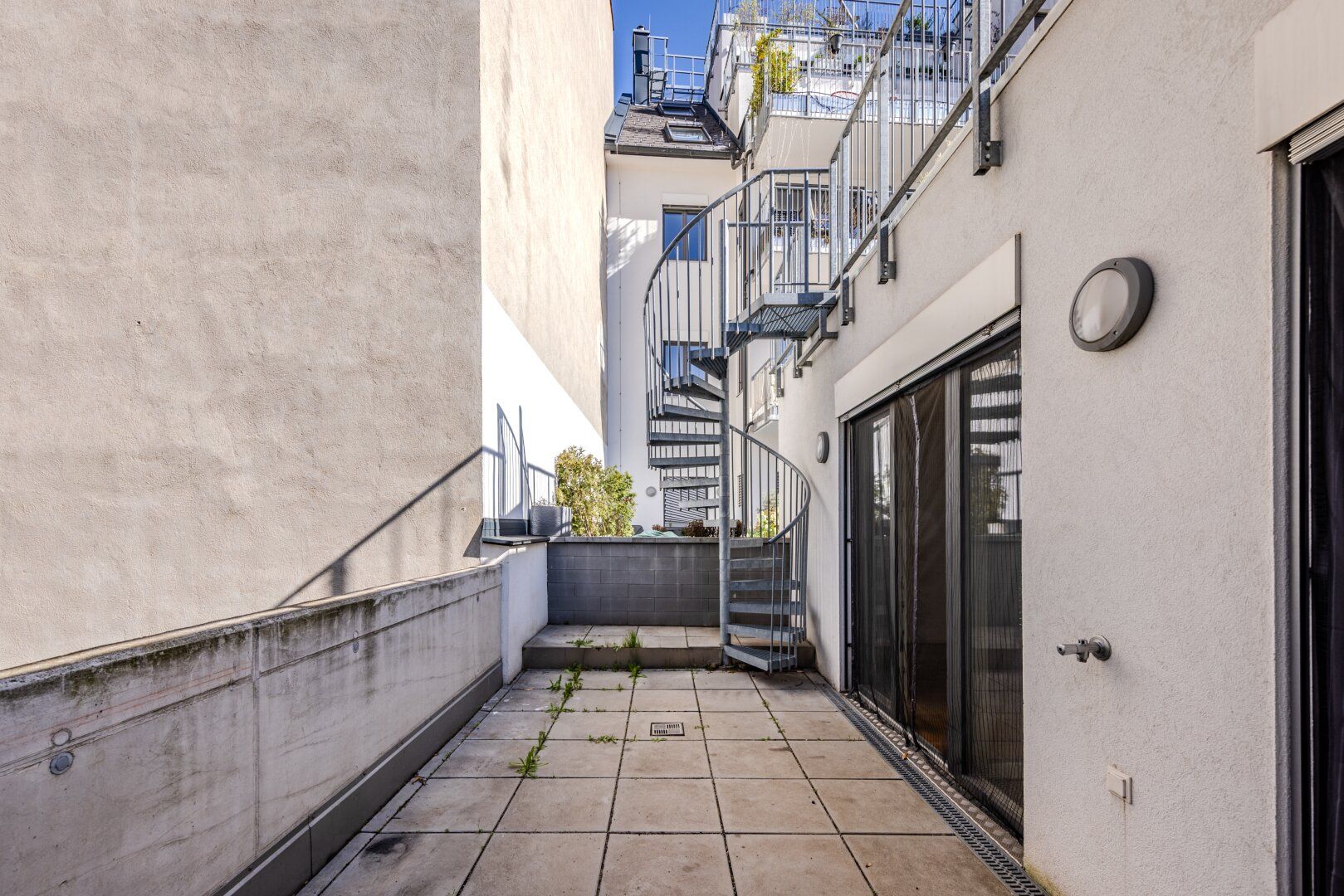 Moderne 3-Zimmer Wohnung mit großzügiger Dachterrasse