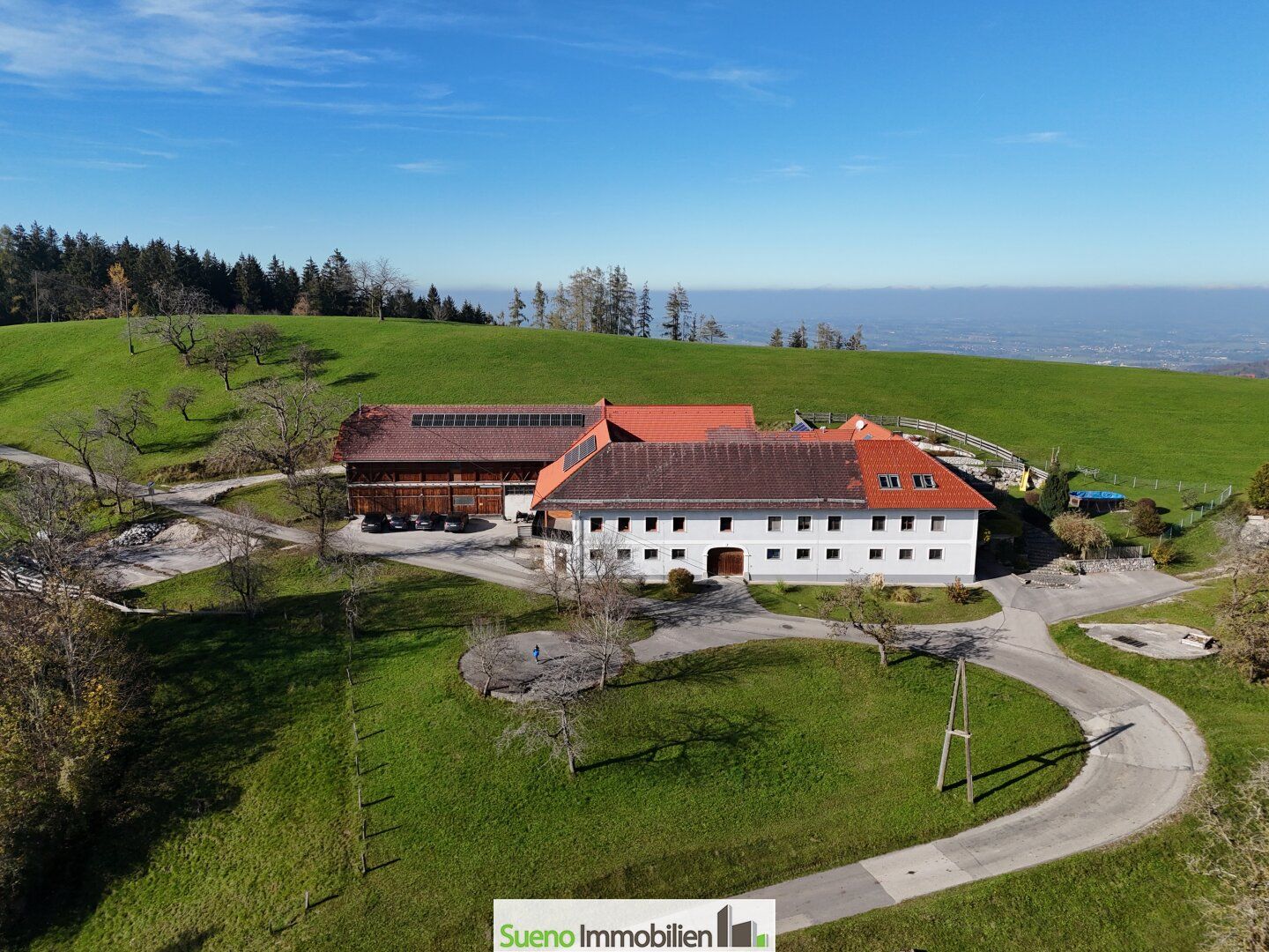 TRAUM-Bauernhof in PREMIUM-LAGE über der Nebelgrenze! Freiheit pur!