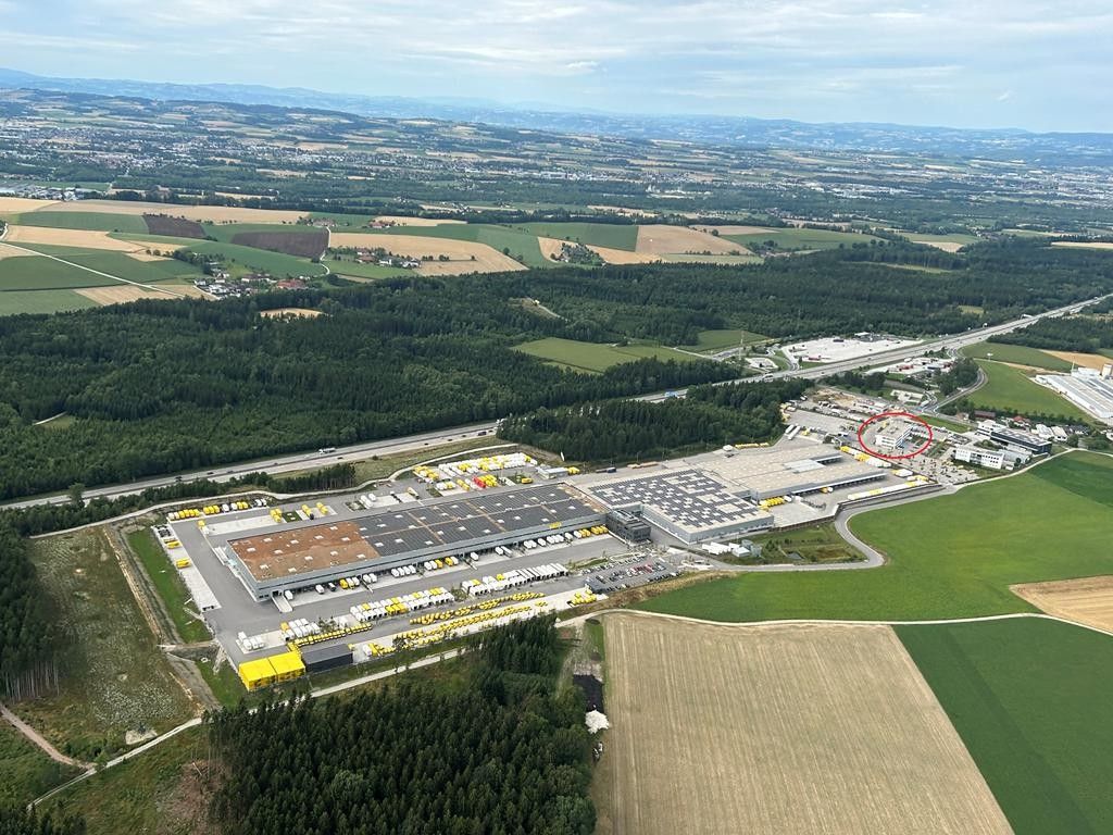 Bürogebäude neben Logistikzentrum - Ansicht 5