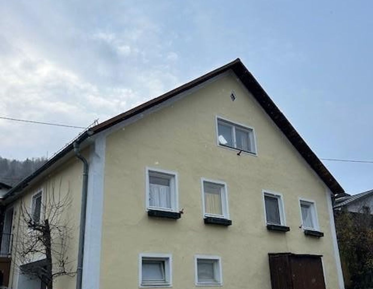 Einsiedlerhaus mit Ausbaumöglichkeiten nahe der Donau