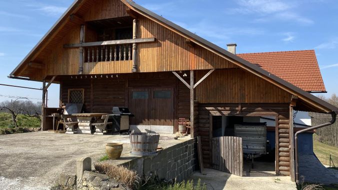 Ostansicht mit Carport