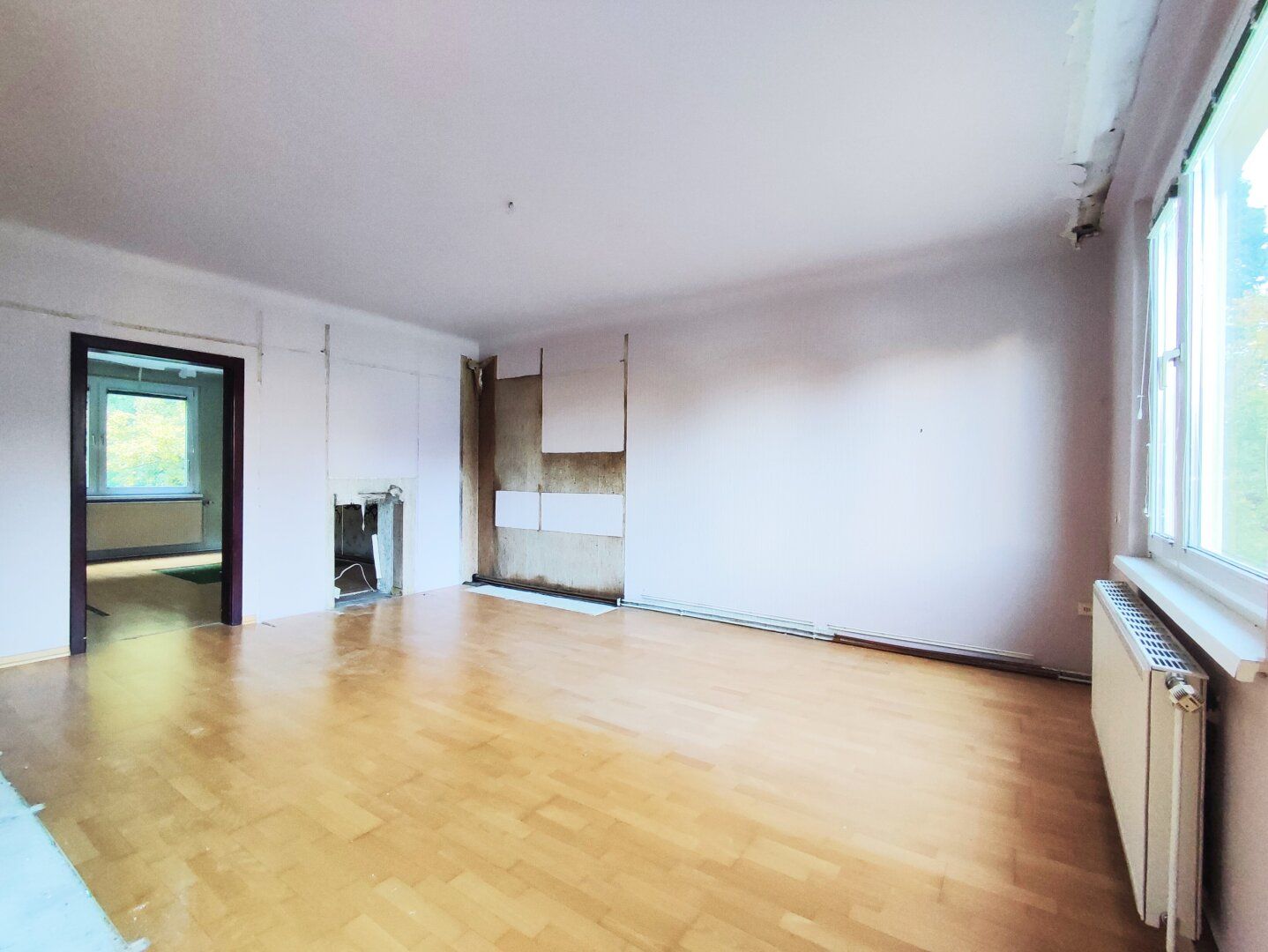NÄHE PURKERSDORFER HAUPTPLATZ - Geräumige 2-Zimmerwohnung - sanierungsbedürftig