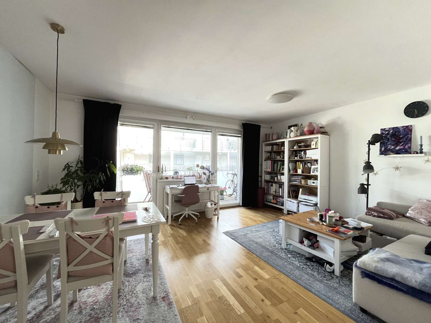 Perfekt aufgeteilte 2-Zimmer-Wohnung inkl. großen Balkon in den Innenhof!
