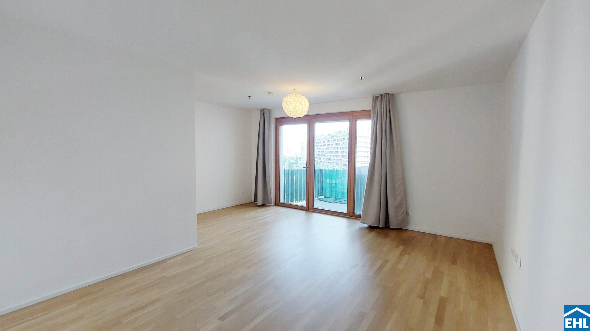 Sonnwendviertel: 1-Zimmer-Wohnung mit Balkon im 5. OG - Fitnessraum, Co-Working & Rooftop-Terrasse inklusive!