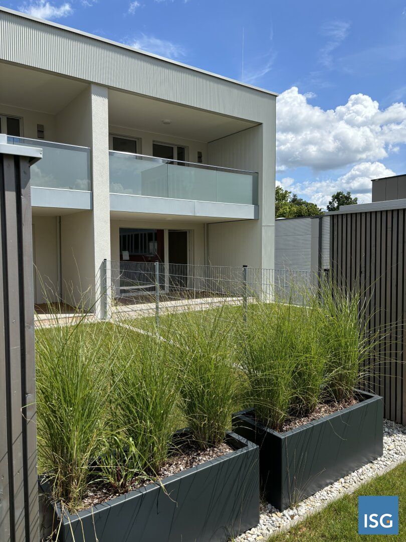 REIHENHAUS-CHARAKTER - TOP18 - exklusiv, provisionsfrei, 4-Zimmer Neubau in Bestlage inkl. Eigengarten - Ansicht 4
