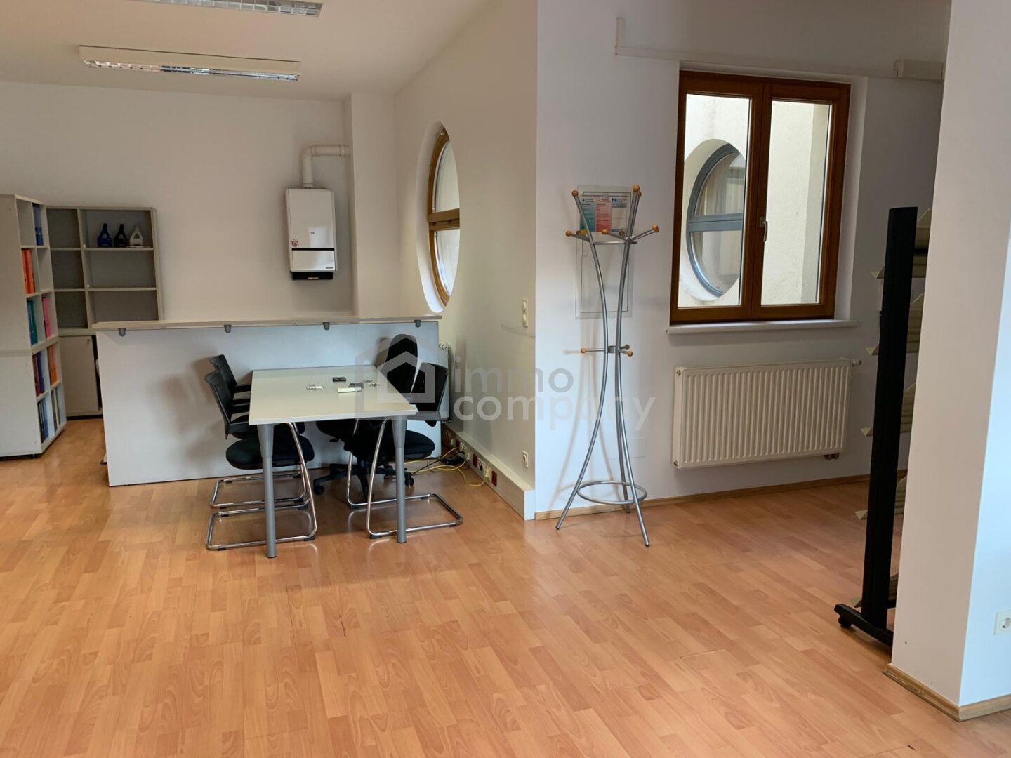Neuwertige Büro-/Praxisfläche in Neusiedl am See - Top Lage für nur 1.562,82 €! - Ansicht 3