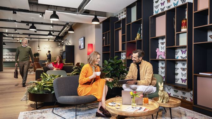 MYHIVE Lounge ©IFAG